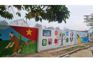 Thi đua "Xây dựng trường học hạnh phúc - trường học an toàn'.